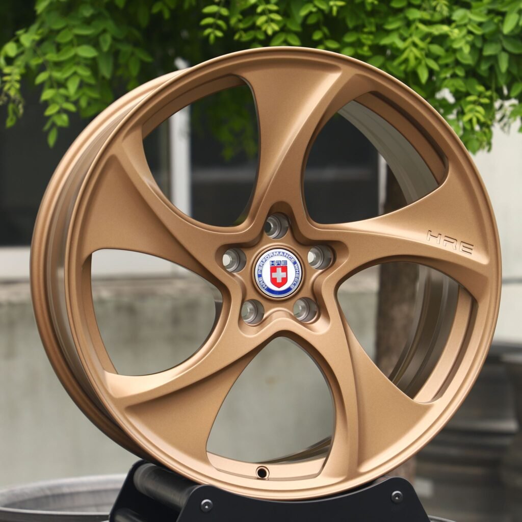 Porsche 911 wheels – Bronze Directional Milled (HRE Performance 522M-Style), angled view