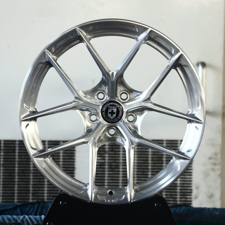 Porsche 911 wheels – Custom Finish 5 Y-Spoke Mirror Polished (HRE Performance P101-Style), front view