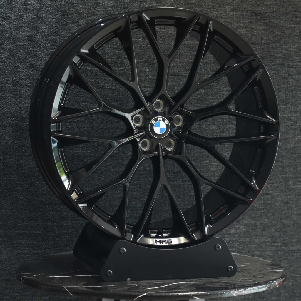 BMW M4 G82 wheels – Gloss Black 10 Y-Spoke (BMW OEM-Style), angled view