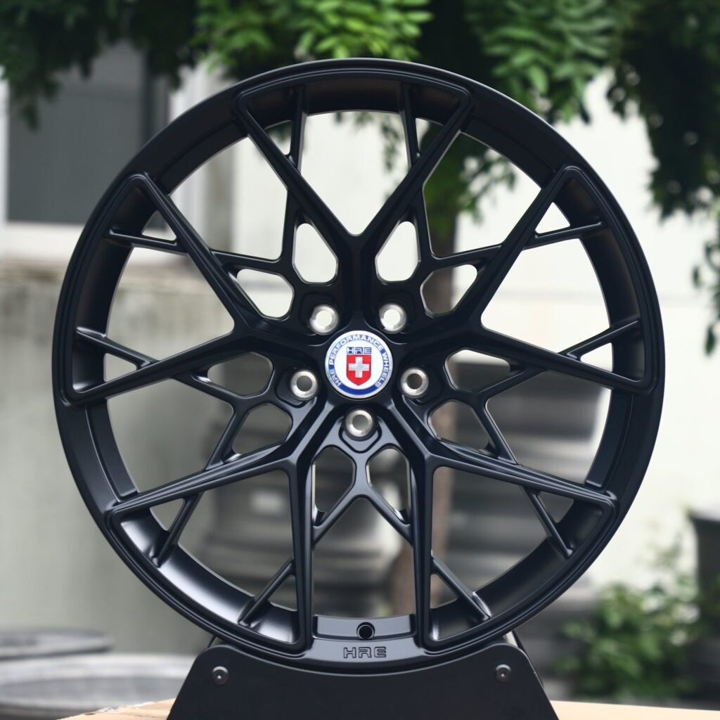 Ferrari 488 wheels – Gloss Black Cross-Spoke (HRE Performance P200-Style), front view