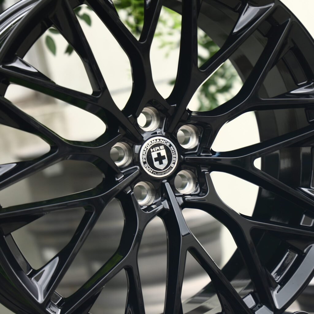 Lamborghini Huracan wheels – Gloss Black 10 Y-Spoke Mesh (HRE Performance P200-Style), lip and barrel detail