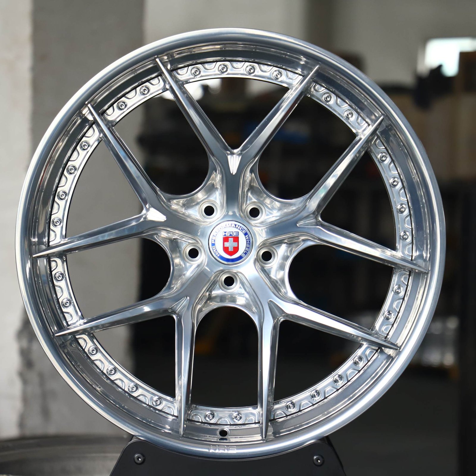 Porsche 911 wheels – Matte Silver 2-Piece Deep Lip (HRE Performance S101-Style), front view