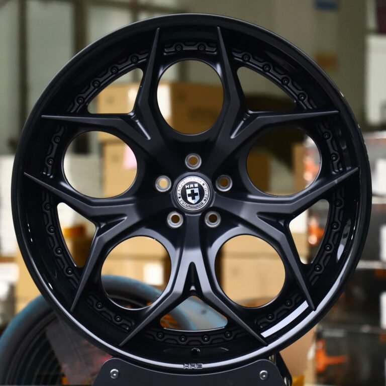 Porsche 911 wheels – HRE Performance Matte Silver 2-Piece Petal, front view