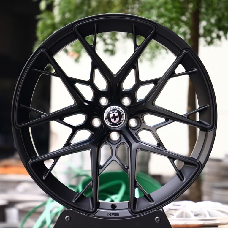 Ferrari 488 wheels – Matte Silver Cross-Spoke (HRE Performance P200-Style), front view