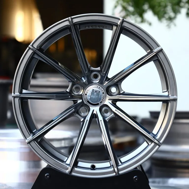 Porsche 911 wheels – Metallic Gray 10-Spoke (HRE Performance P104SC-Style), front view