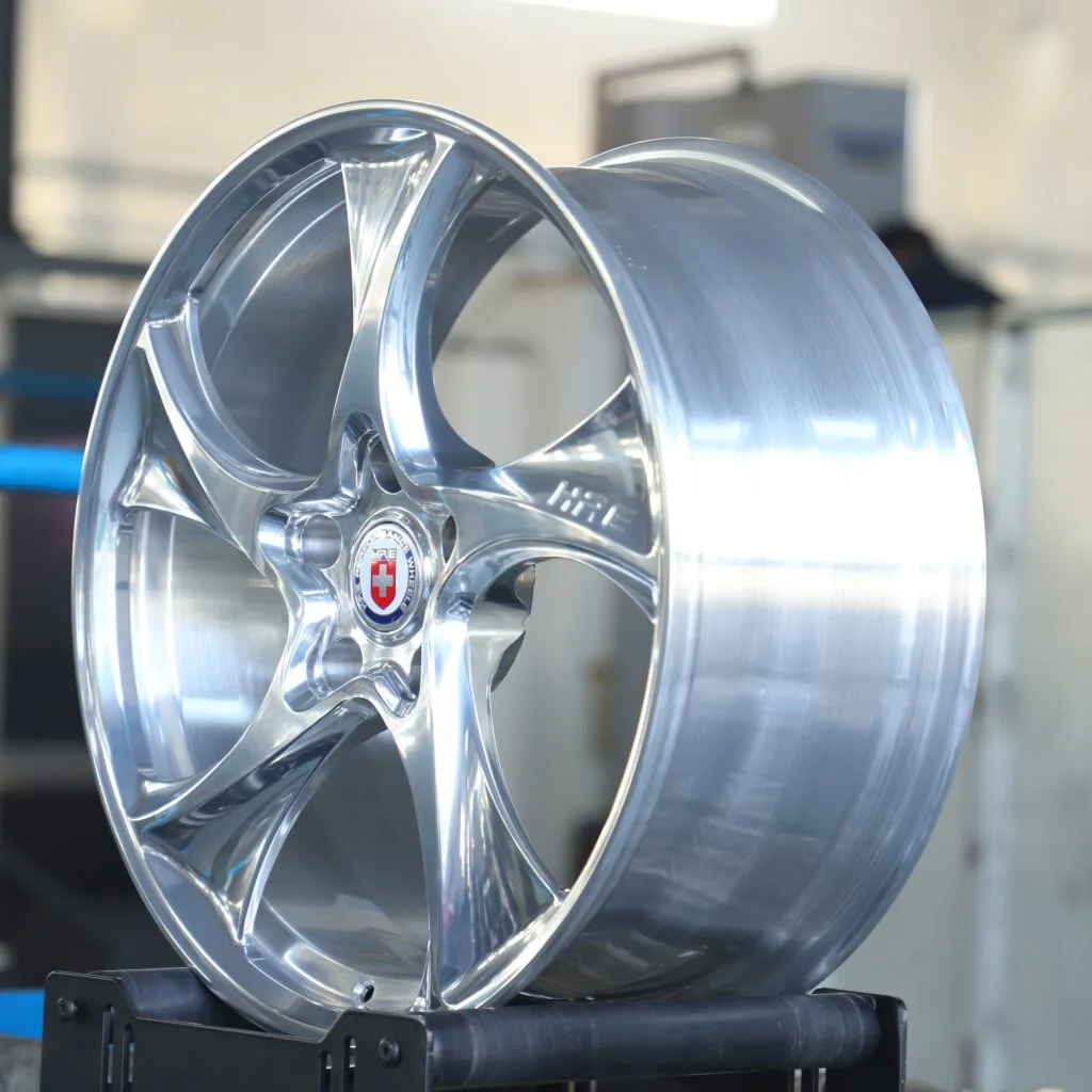 Lamborghini Urus wheels – Polished Silver 5-Spoke Directional (HRE 522M-Style), lip and barrel detail
