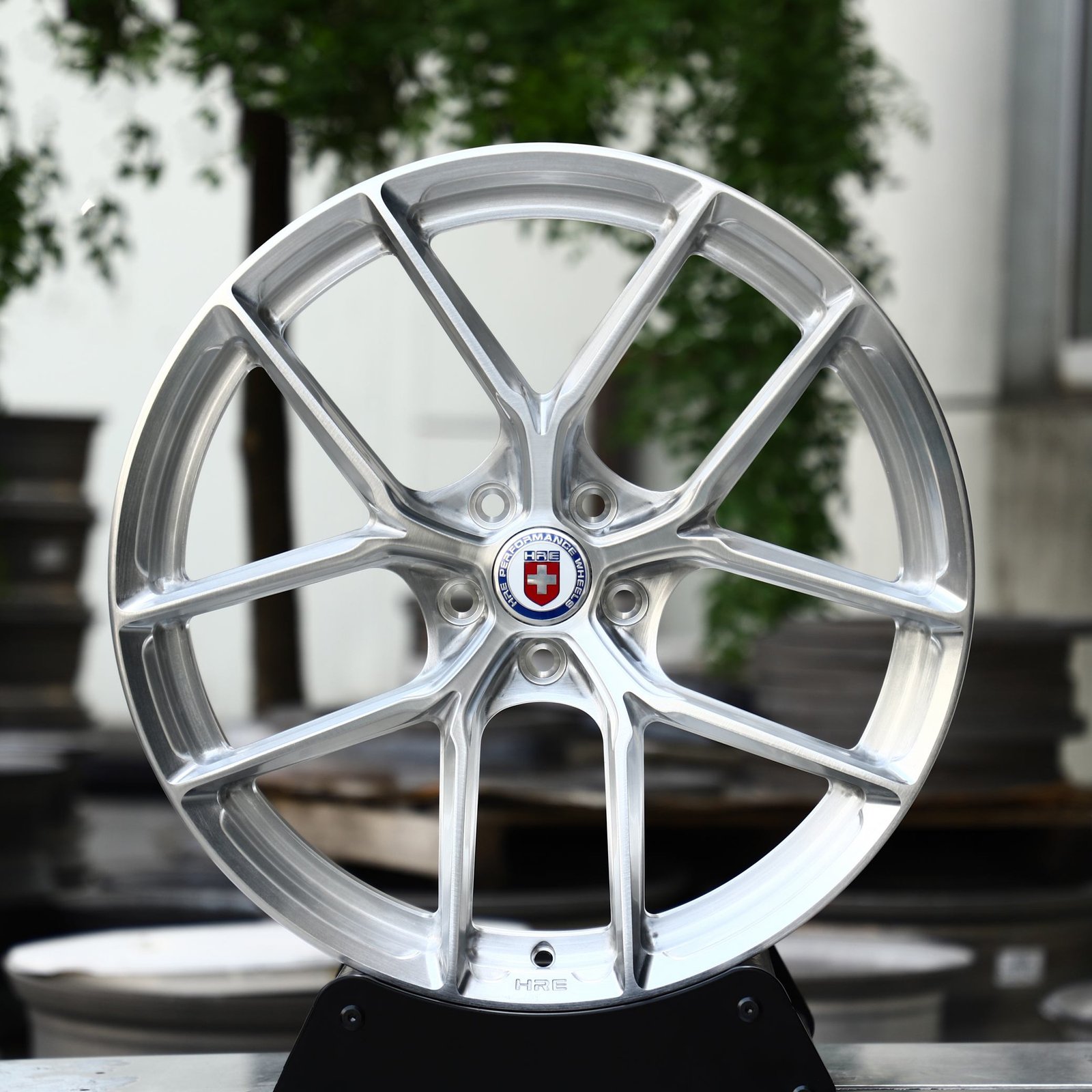 Porsche 911 wheels – Silver 5 Y-Spoke (HRE P101-Style), front view