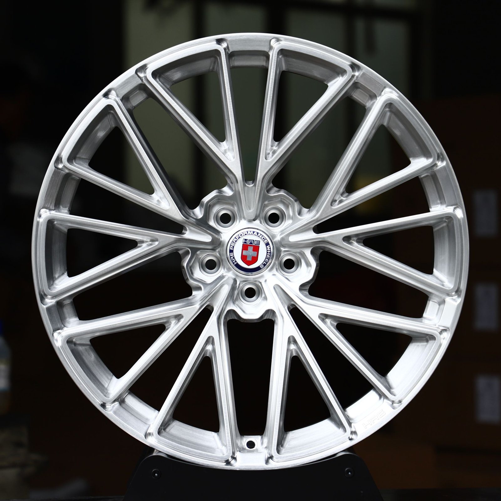 Porsche 911 wheels – Brushed Hyper Silver 10 Y-Spoke (HRE-Style), front view
