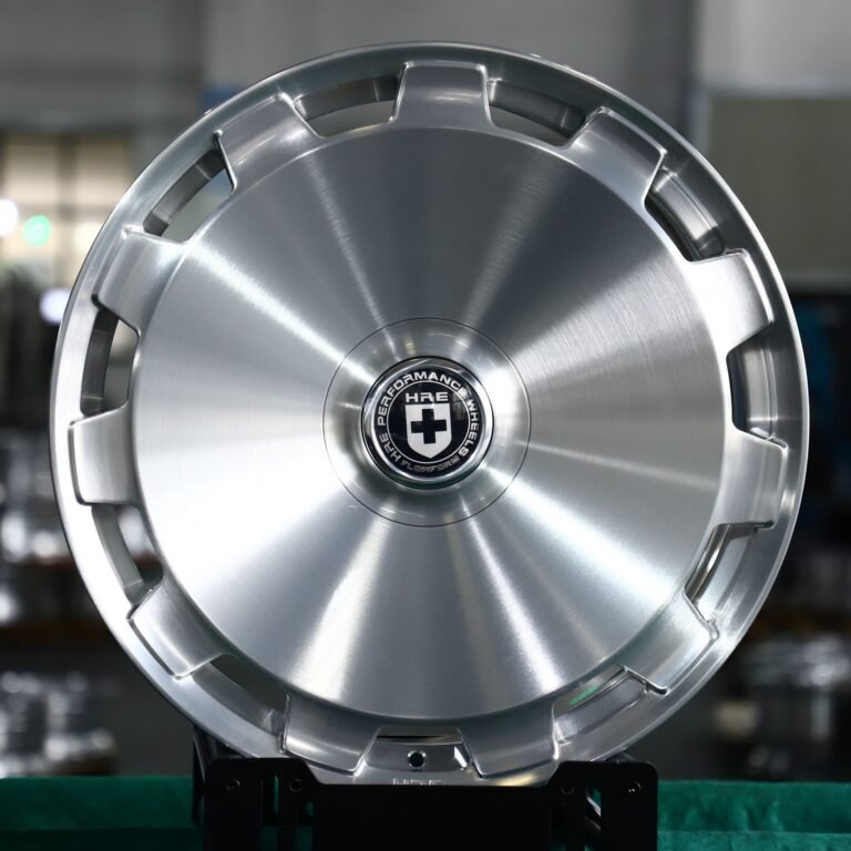 Porsche 911 wheels – Brushed Silver Aero Dish (HRE-Style), front view