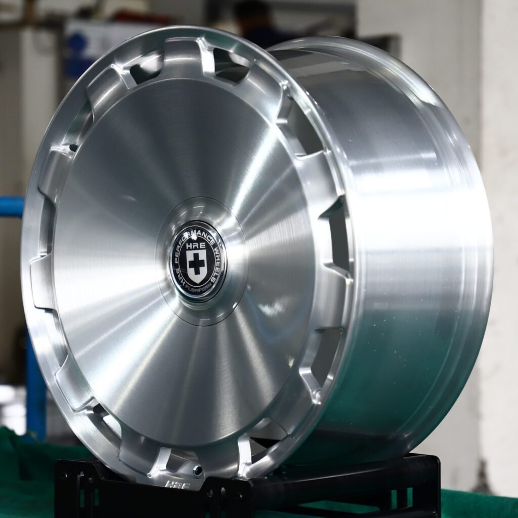 5x130 wheels – Brushed Silver Aero Dish (HRE-Style), side view