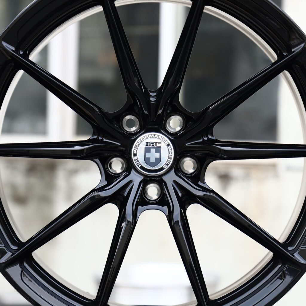 BMW M4 F82 wheels – Gloss Black 10-Spoke (HRE-Style), lip and barrel detail