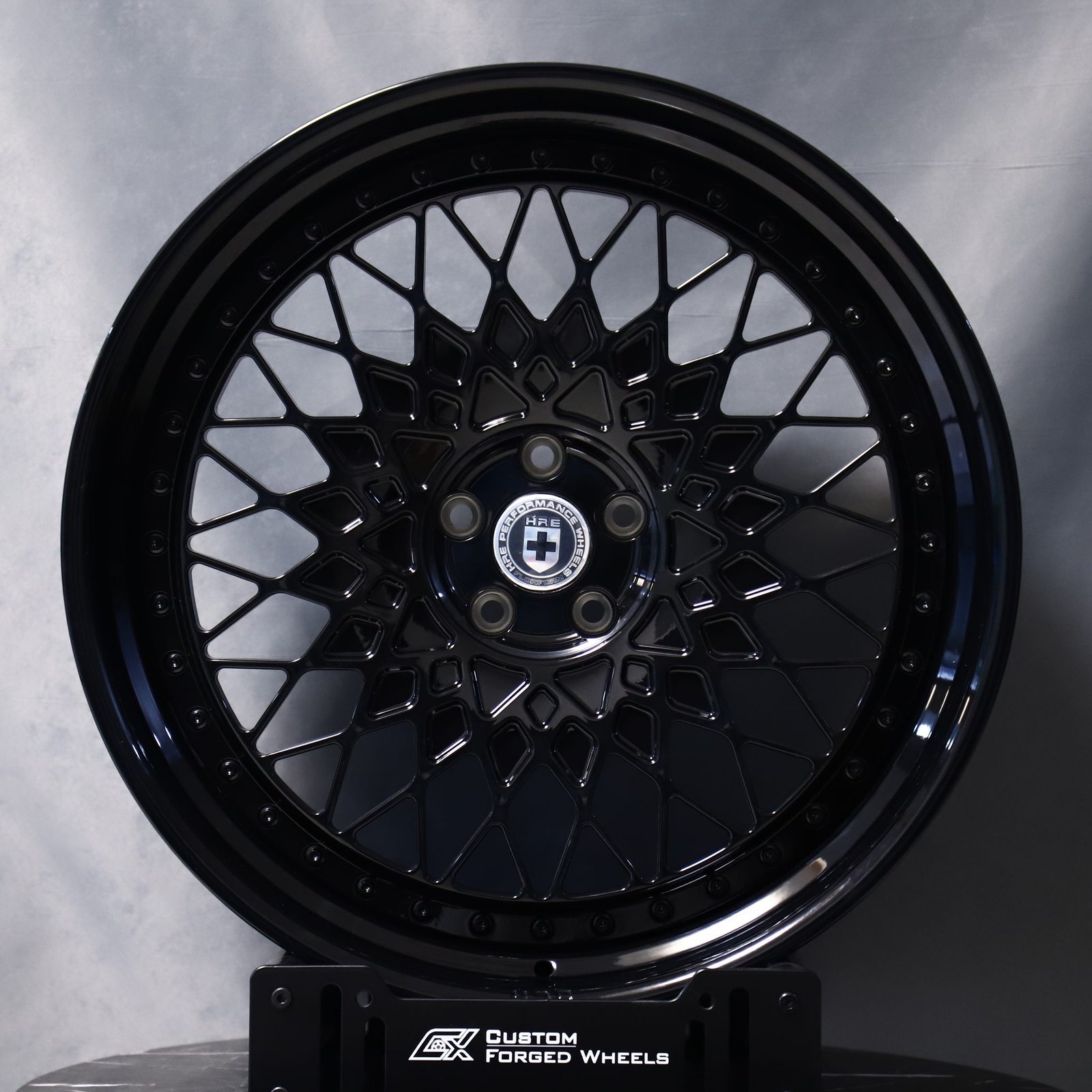 Audi R8 wheels – Gloss Black Mesh Deep Dish 2-Piece (HRE-Style), front view