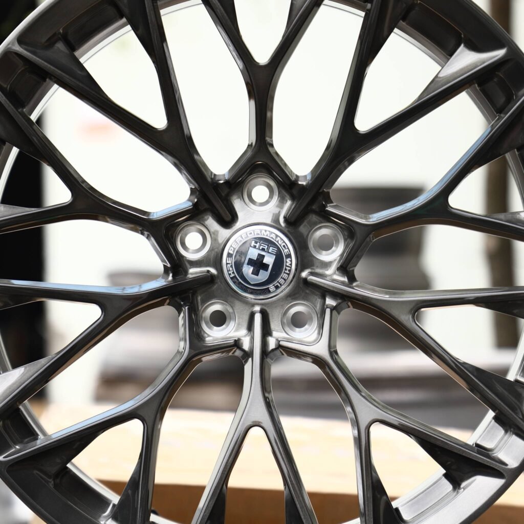 BMW M4 F82 wheels – Gunmetal Mesh Multi-Spoke (HRE-Style), lip and barrel detail