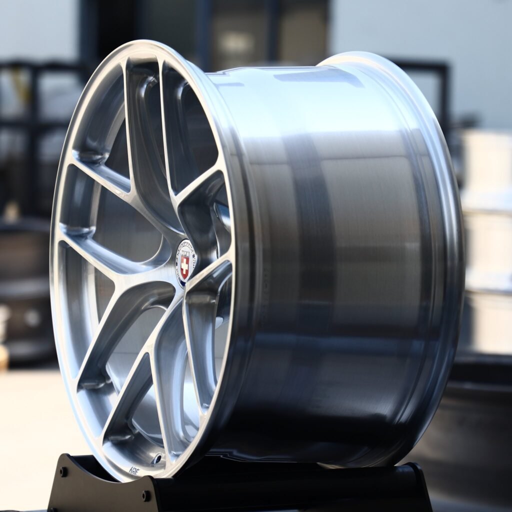 5x130 wheels – Hyper Silver 5 Y-Spoke (HRE-Style), side view