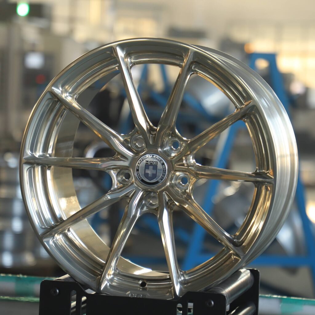 Porsche 718 Cayman wheels – Transparent Frozen Gold 5 V-Spoke (HRE P104SC-Style), angled view