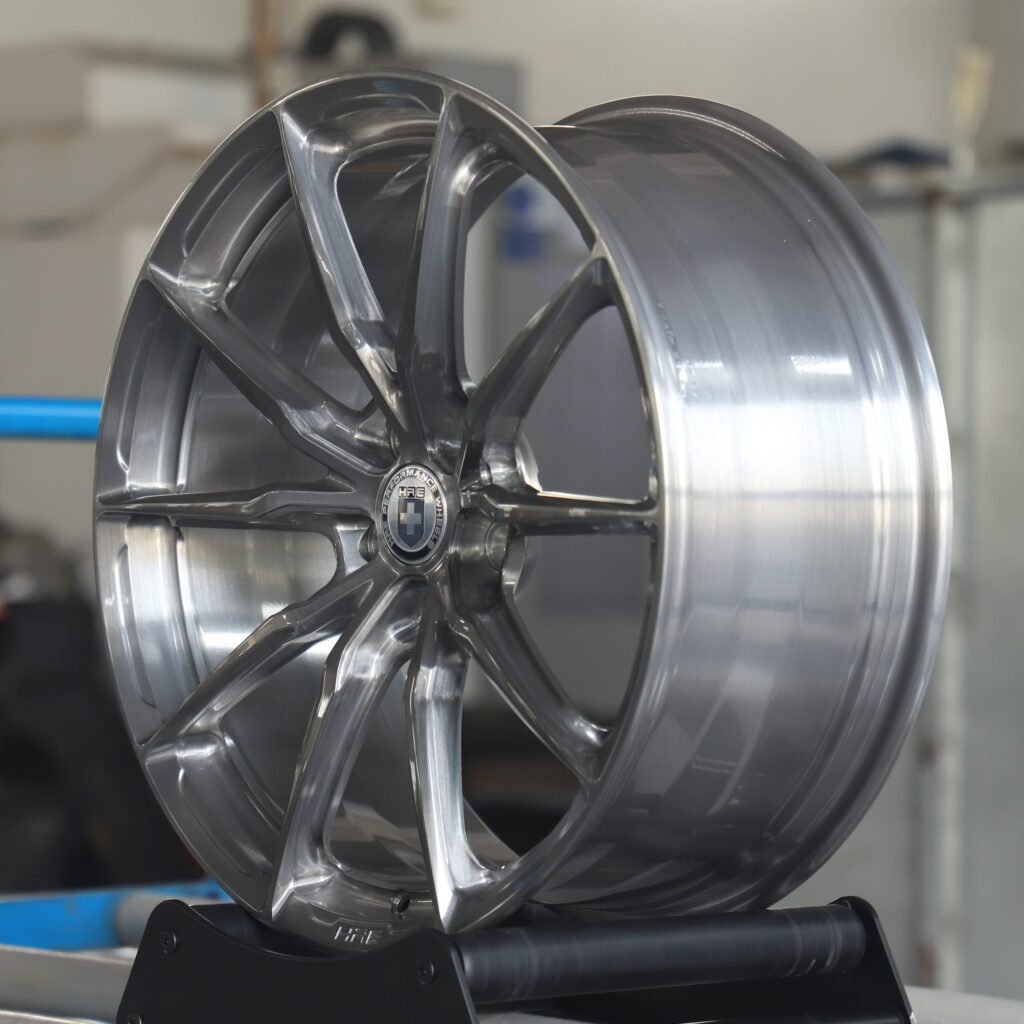 Lamborghini Huracan wheels – Transparent Gray 10-Spoke (HRE P101-Style), lip and barrel detail