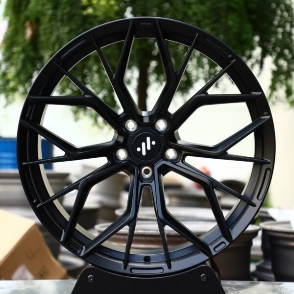 Dodge Challenger wheels – Gloss Black 10 Y-Spoke (Dodge OEM-Style), front view