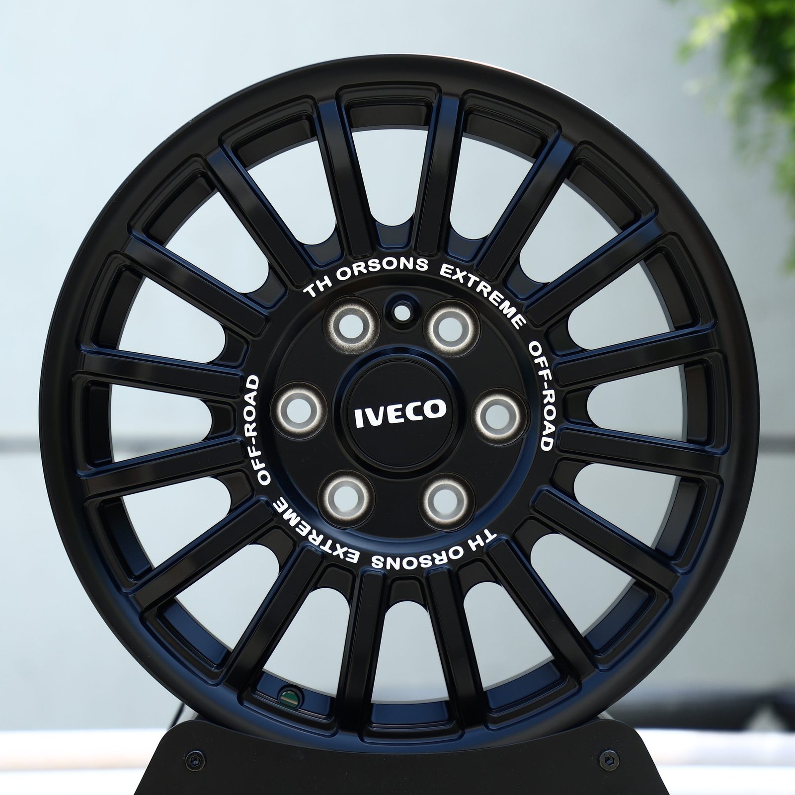 Mitsubishi Triton wheels – Matte Black 15-Spoke Rally (Iveco OEM-Style), front view