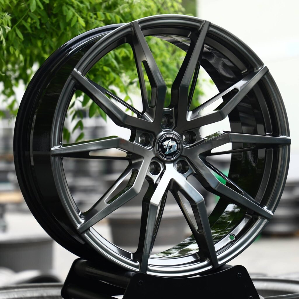 Jaguar F-Type wheels – Gunmetal Machined Multi-Spoke (Jaguar OEM-Style), angled view