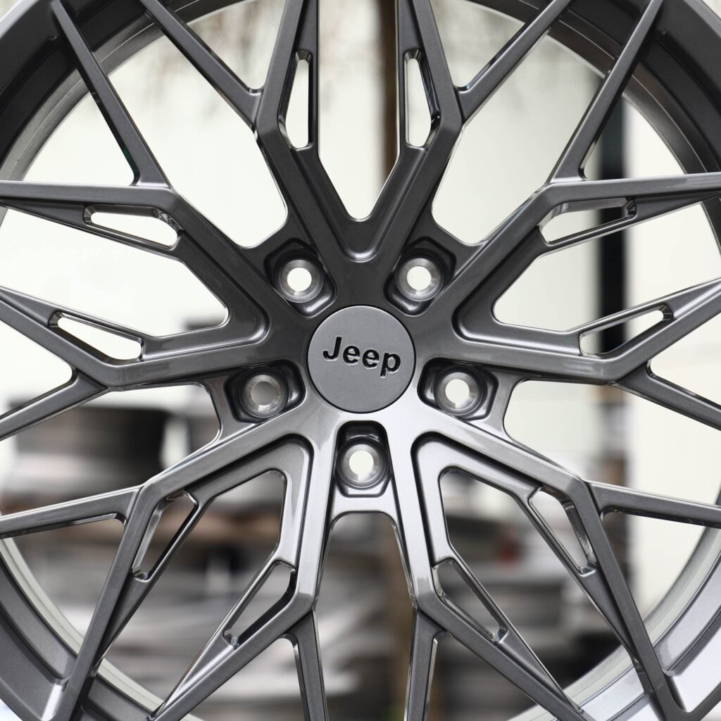Jeep Gladiator wheels – Light Gunmetal Mesh Multi-Spoke (Jeep OEM-Style), lip and barrel detail
