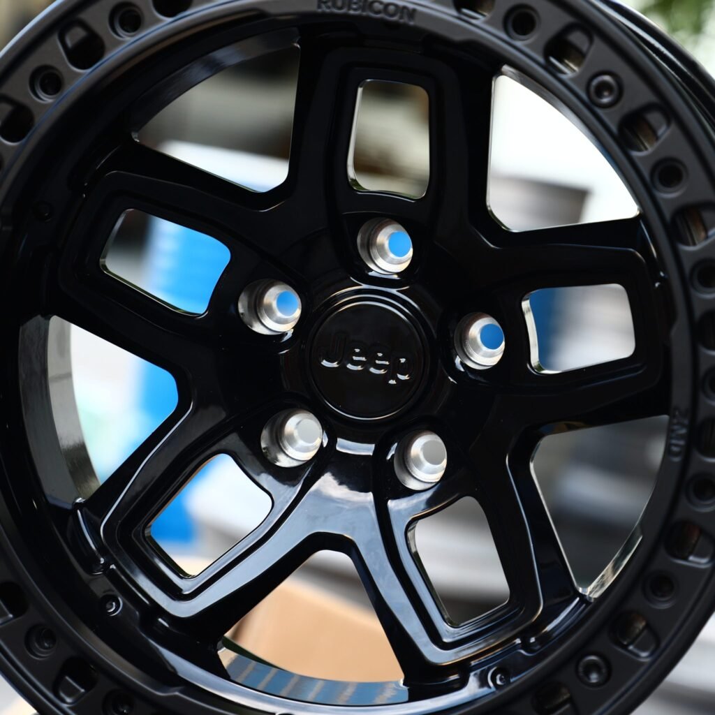 Jeep Wrangler JL wheels – Gloss Black Petal, lip and barrel detail