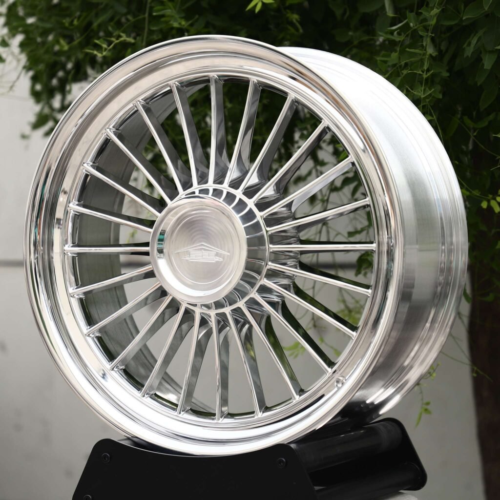 Land Rover Defender wheels – Mirror Polished Fine Multi-Spoke Deep Lip, angled view