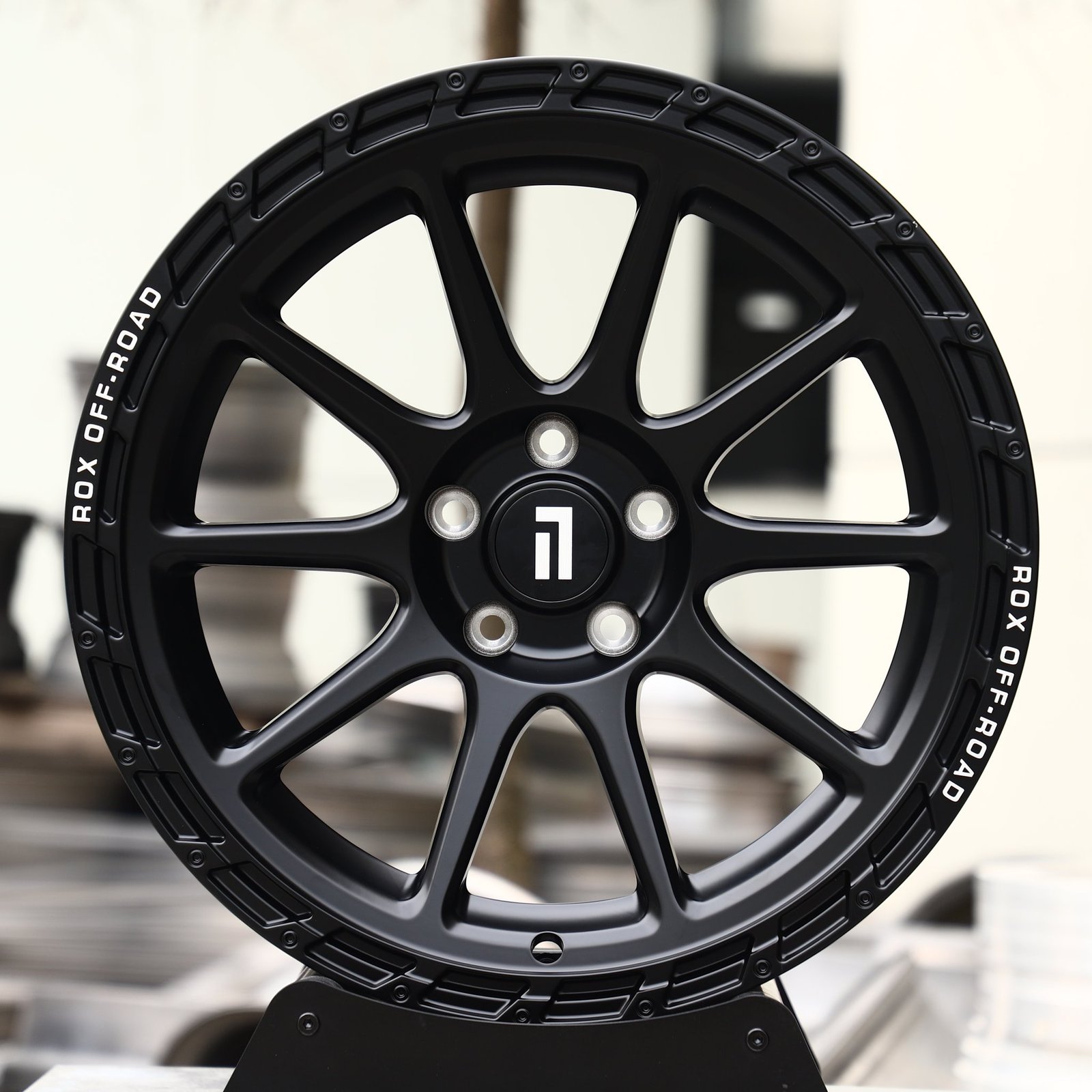 Jeep Wrangler wheels – Matte Black 10-Spoke, front view