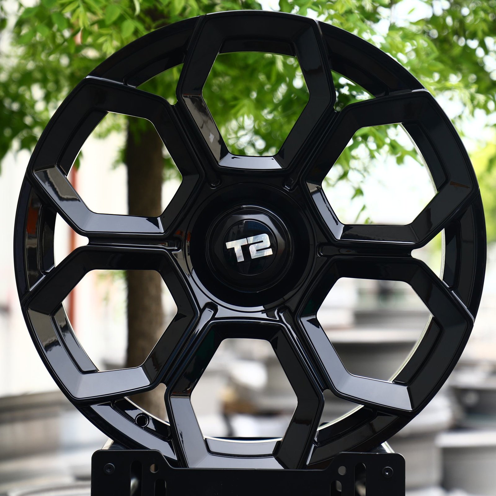 Jetour T2 wheels – Gloss Black Hex Multi-Spoke (Jetour T2 OEM-Style), front view