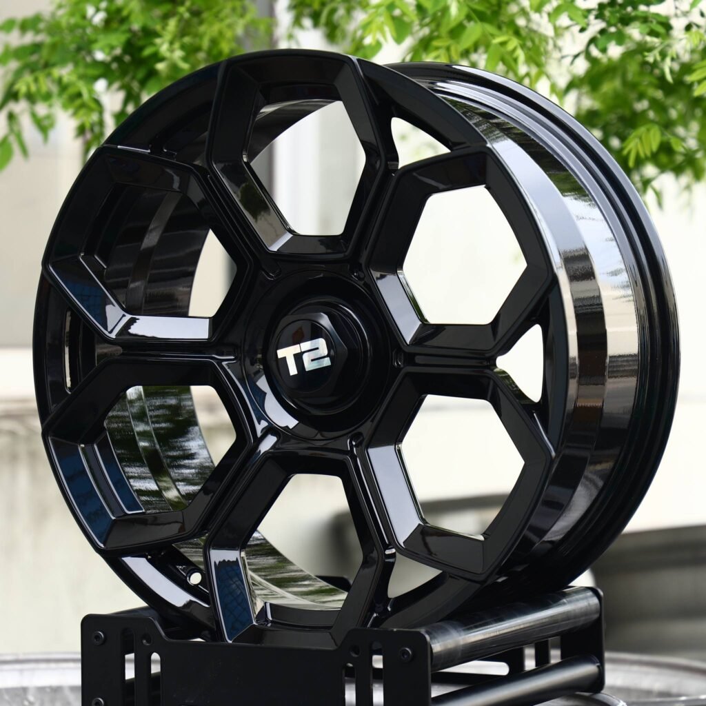 Jetour T2 wheels – Gloss Black Hex Multi-Spoke (Jetour T2 OEM-Style), angled view