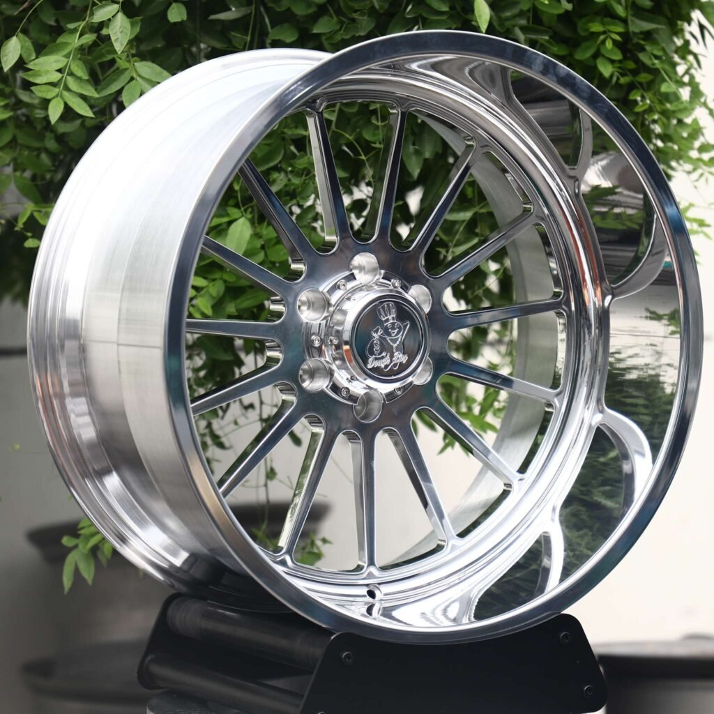 Ford F-150 wheels – Mirror Polished Multi-Spoke Deep Lip (JTX Forged-Style), front view
