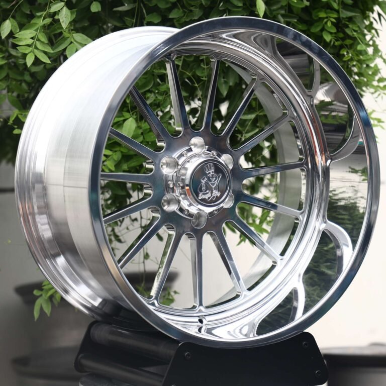 Ford F-150 wheels – Mirror Polished Multi-Spoke Deep Lip (JTX Forged-Style), front view