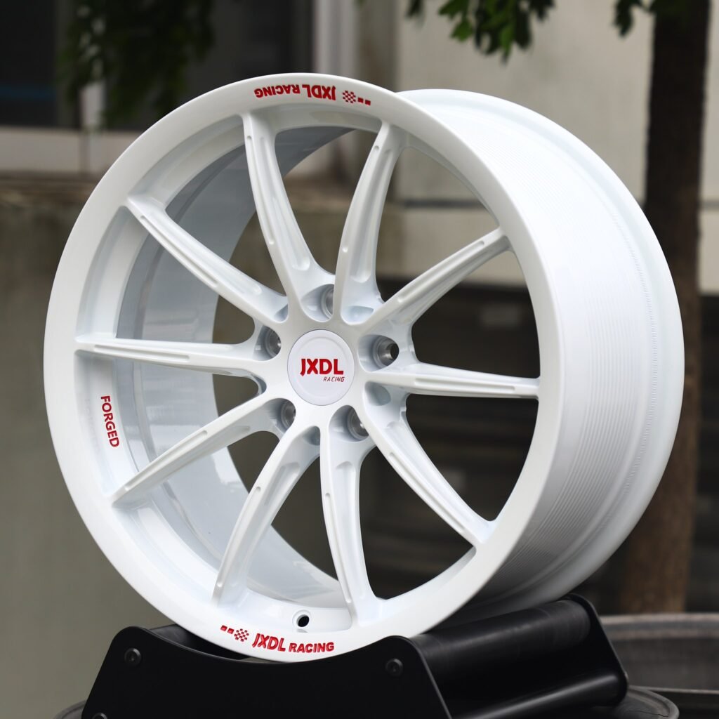 BMW M3 wheels – JXDL Gloss White 10-Spoke, angled view