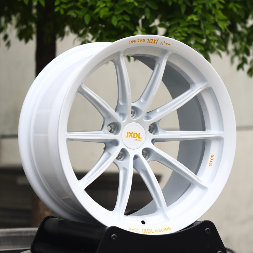 5x130 wheels – JXDL Gloss White 10-Spoke, side view