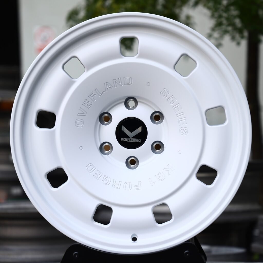6x135 wheels – KG1 Forged Gloss White Semi-Full-Face, side view