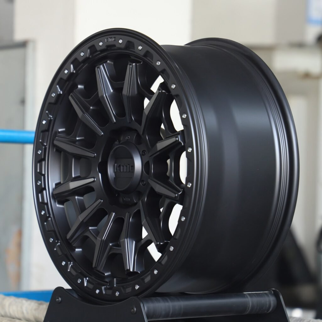 Chevrolet Silverado 1500 wheels – KMC Custom Finish Riveted Double Ring Lip, lip and barrel detail