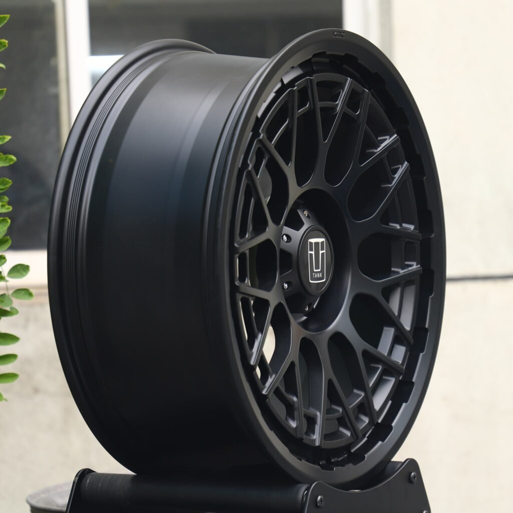 6x139.7 wheels – KMC Gloss Black Double Ring Lip, side view