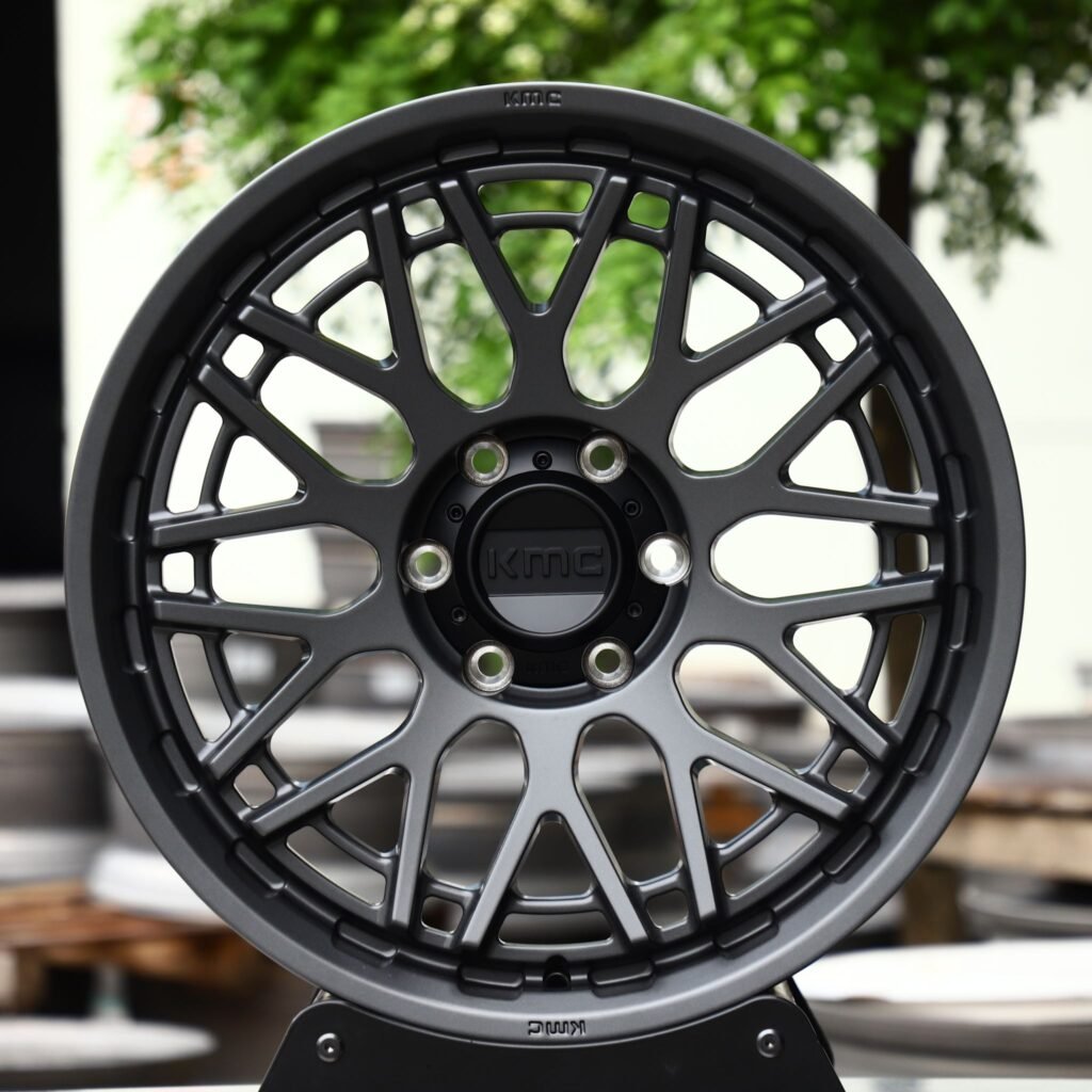 Toyota 4Runner wheels – KMC Gray Deep Lip, front view