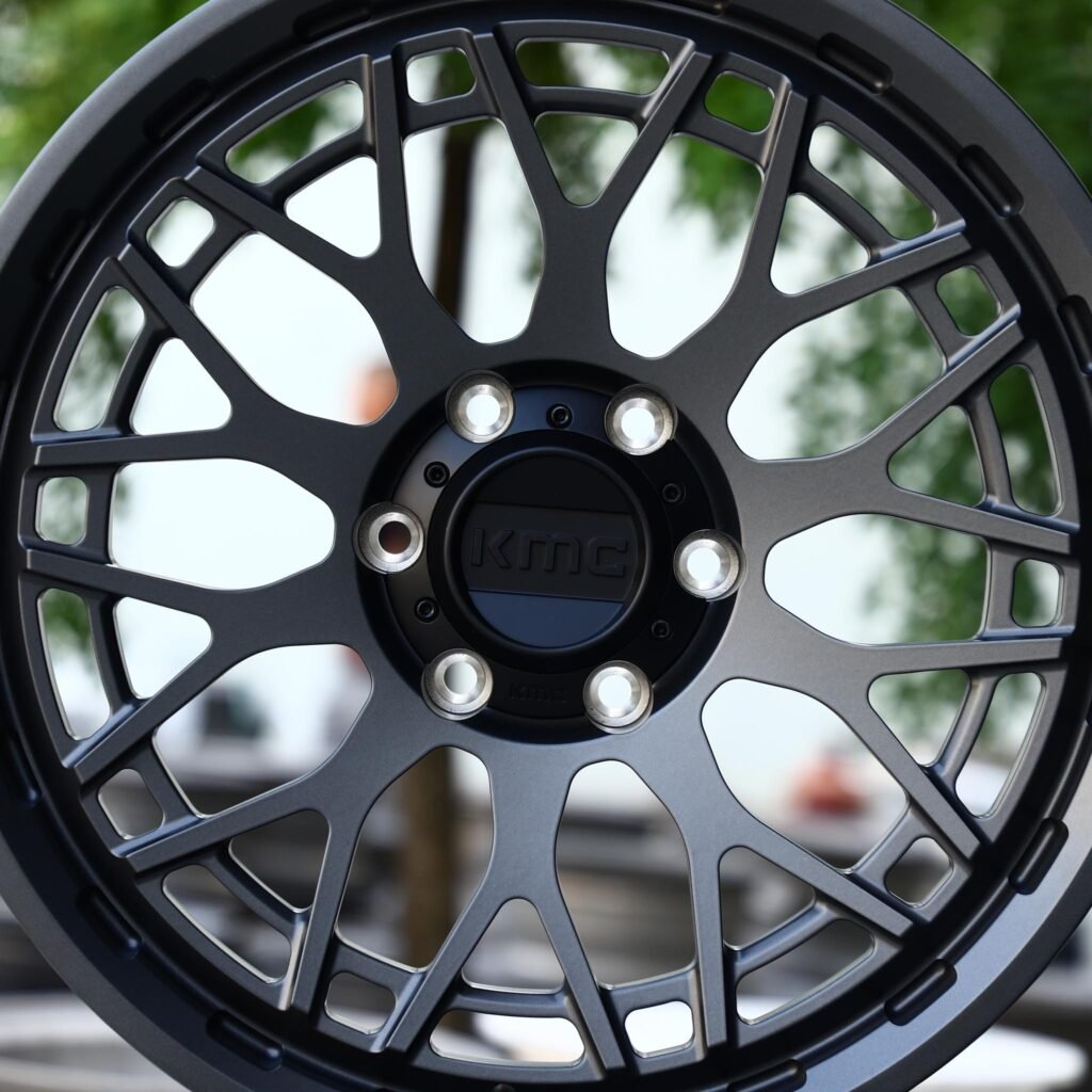 6x139.7 wheels – KMC Gray Deep Lip, side view