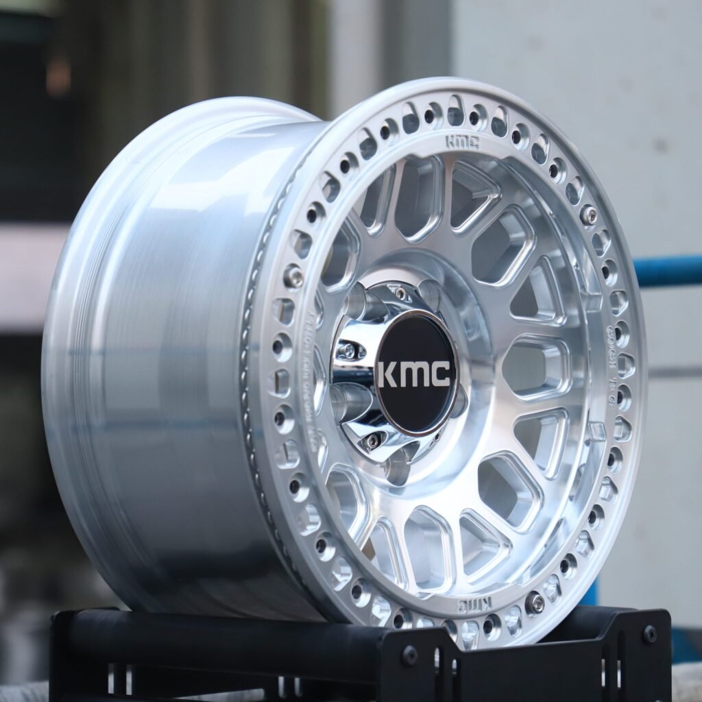 6x139.7 wheels – KMC Silver Custom Beadlock, side view