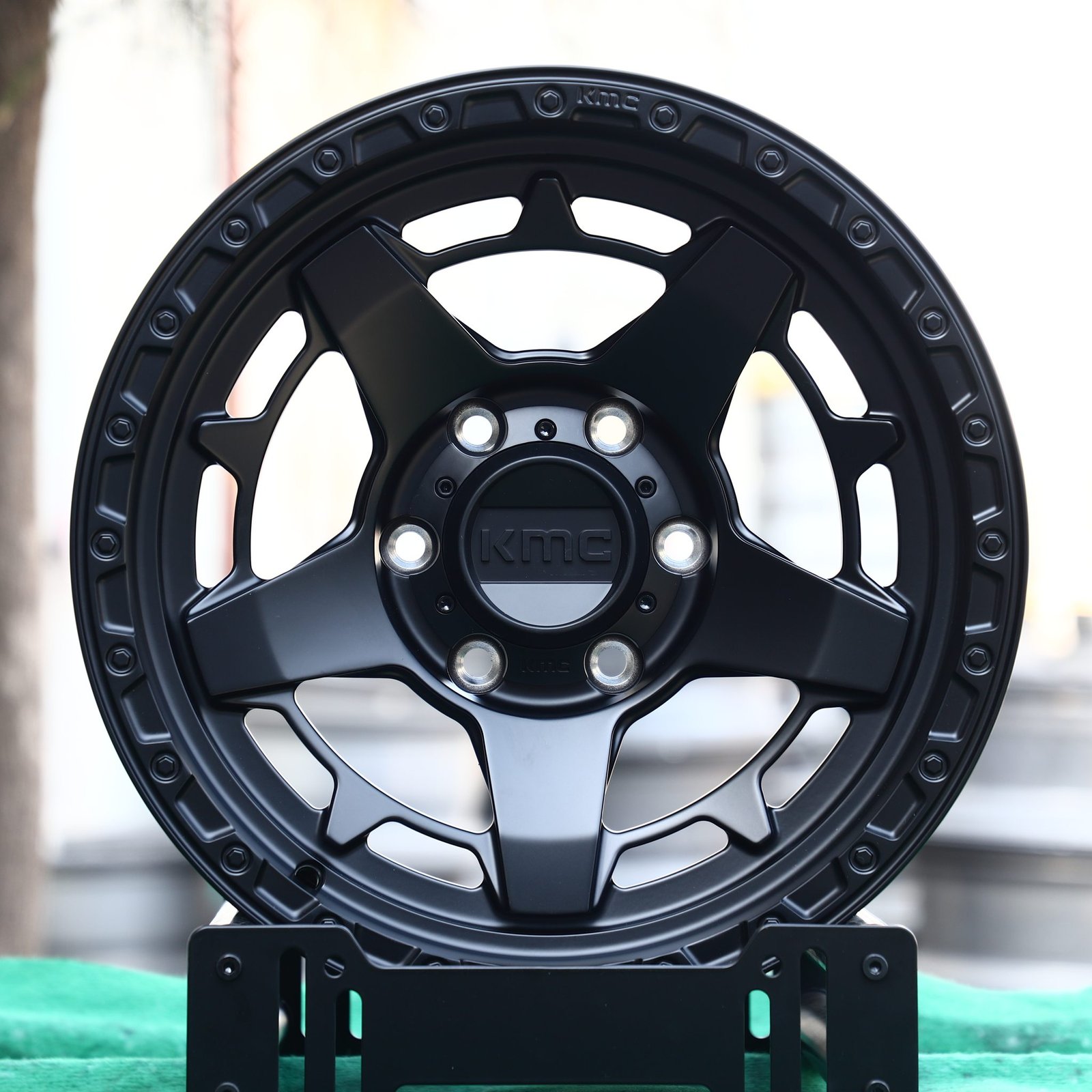 Ford F-150 wheels – Matte Black 5-Spoke Bolt-Ring (KMC-Style), front view