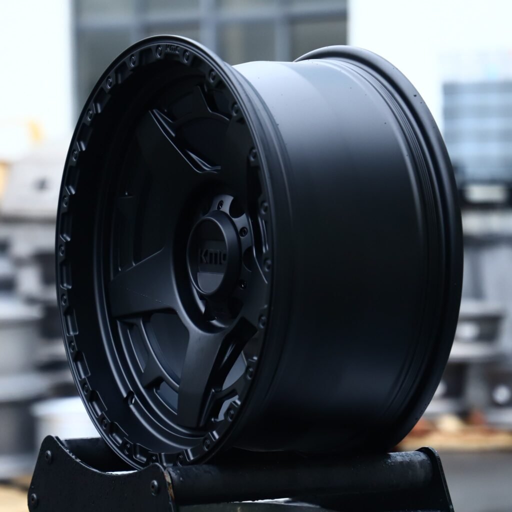 6x135 wheels – Matte Black Split-Spoke Bolt-Ring (KMC-Style), side view
