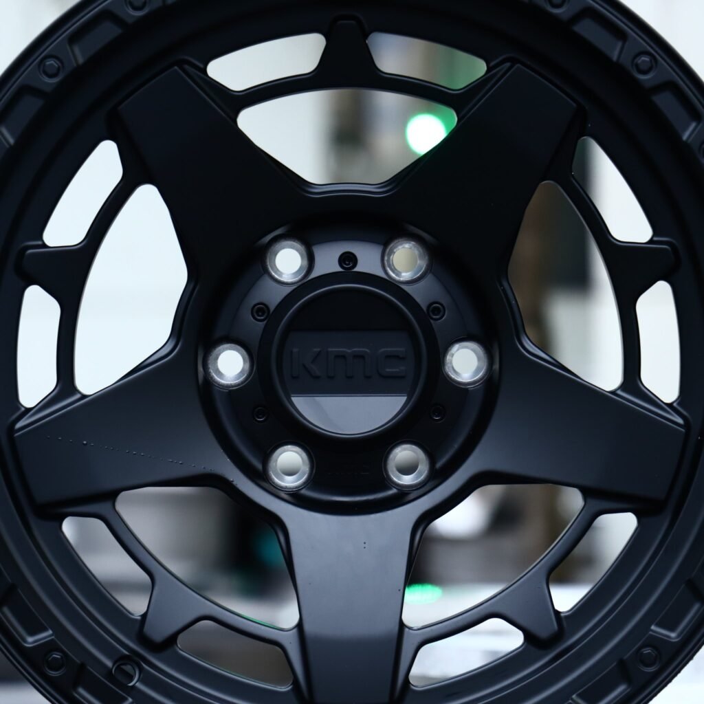 Toyota 4Runner wheels – Matte Black Split-Spoke Bolt-Ring (KMC-Style), lip and barrel detail