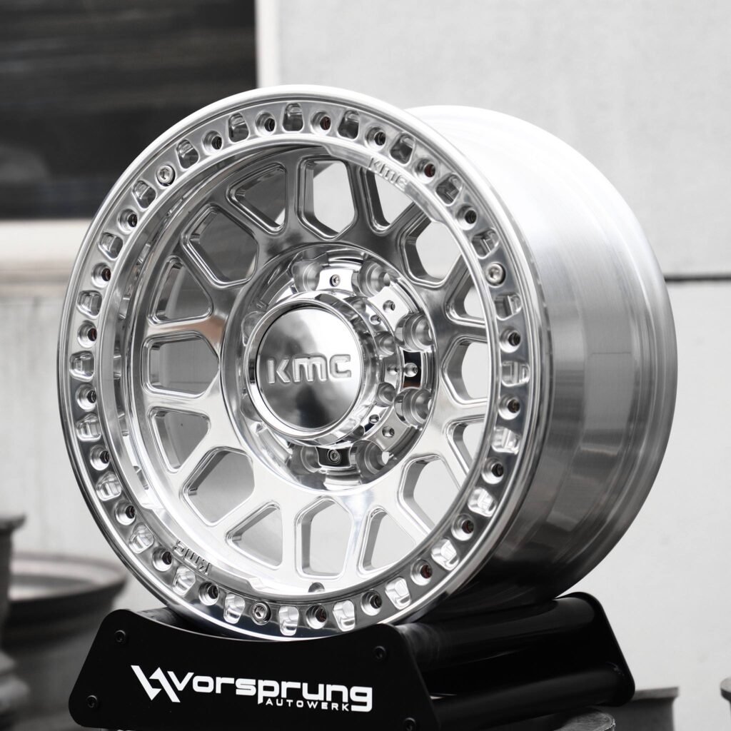 8x170 wheels – Mirror Polished Mesh Beadlock (KMC-Style), side view