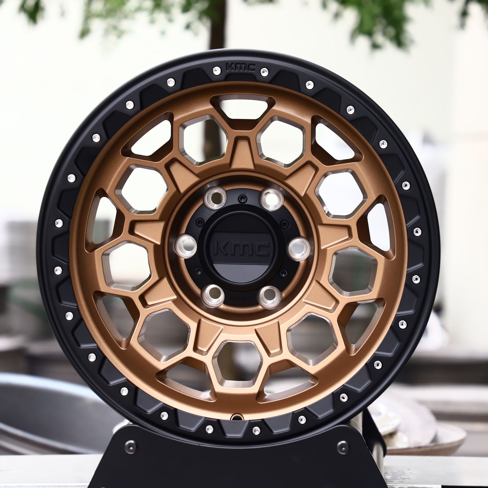 Ford F-150 wheels – KMC Wheels Bronze / Gloss Black Exposed Bolt Detail, front view