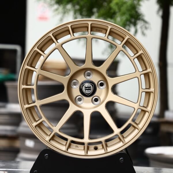 Lancia OEM-Style Gold 12-Spoke Rally Forged Wheels – Lancia Delta Integrale / Phedra, front view