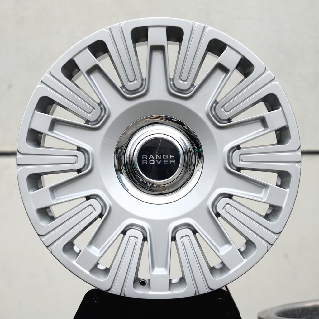 Land Rover Range Rover wheels – Bright Silver Multi-Spoke (Land Rover OEM-Style), front view