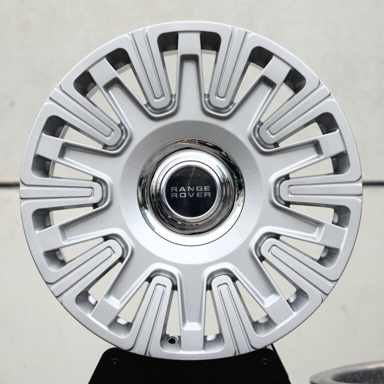 Land Rover Range Rover wheels – Bright Silver Multi-Spoke (Land Rover OEM-Style), front view