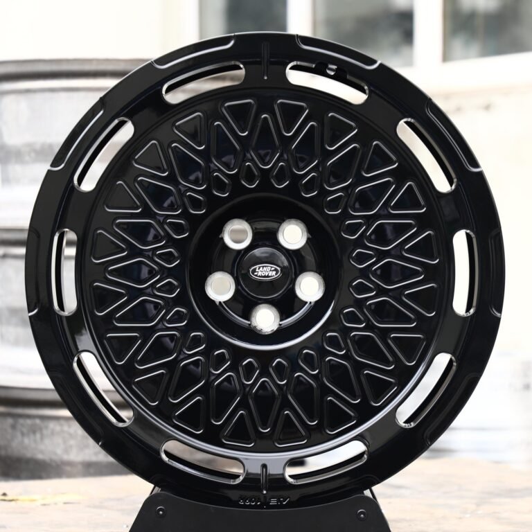 Land Rover Range Rover wheels – Gloss Black Lattice Mesh (Land Rover OEM-Style), front view