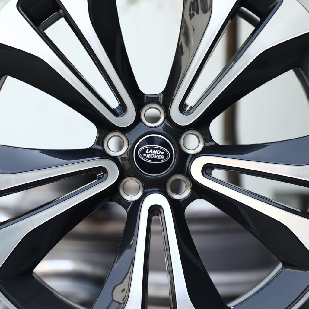 Land Rover Range Rover wheels – Gloss Black Machined Twin 5-Spoke (Land Rover OEM-Style), lip and barrel detail