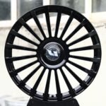 Land Rover Range Rover / Defender Forged Wheels – Gloss Black 20-Spoke (5-Lug)